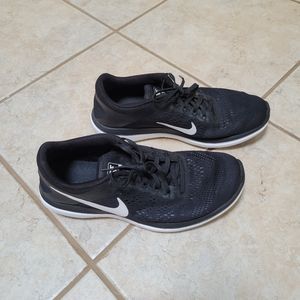 Nike Flex 2016 Run Black